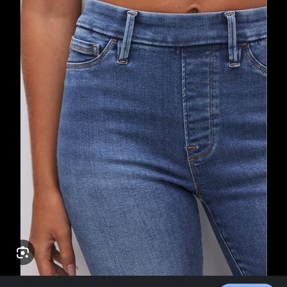 Good American Blue Skinny Jeans with Distressed Wash - Picture 3 of 5